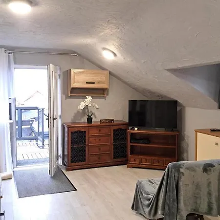 公寓 Frida Rbnb Pilisvörösvár