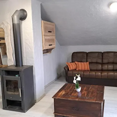 Frida Rbnb * Pilisvörösvár