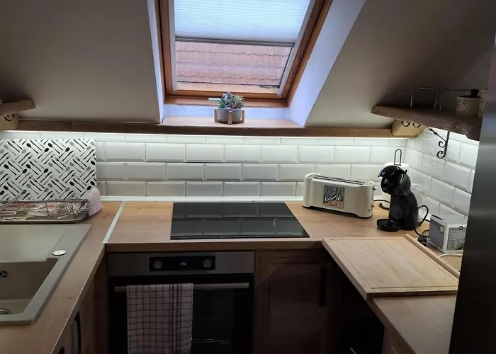 Frida Rbnb * Pilisvörösvár